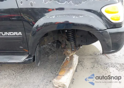 2004 Toyota Tundra Limited V8 z USA, uszkodzony, nr VIN 5TBDT48124S446420